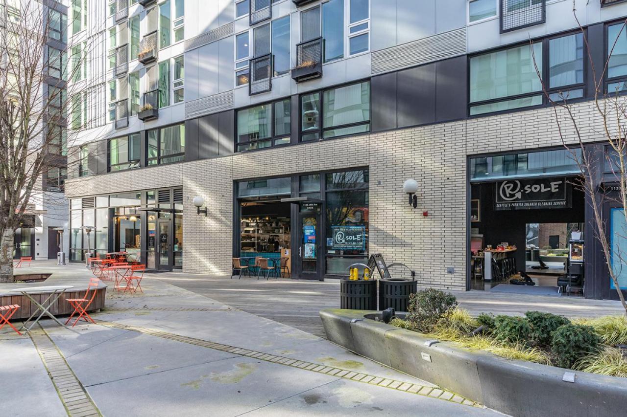 Apartment Close Downtown Modern - Pet Friendly, Wifi, Rooftop Views Seattle
